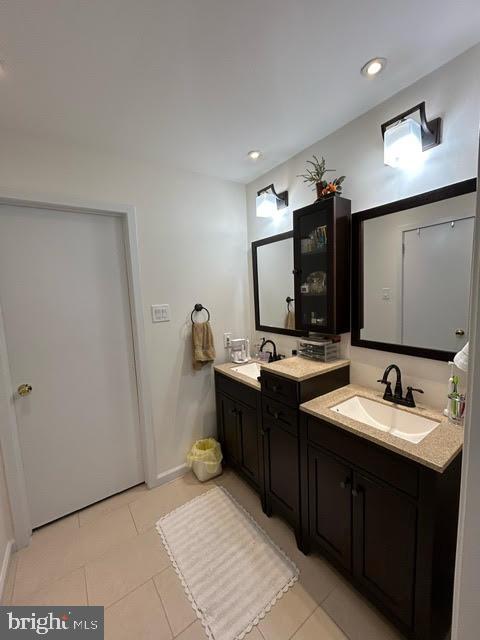 Building Photo - 1604 Cotswald Ct