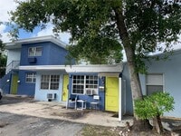 Building Photo - 1151 NE 18th St