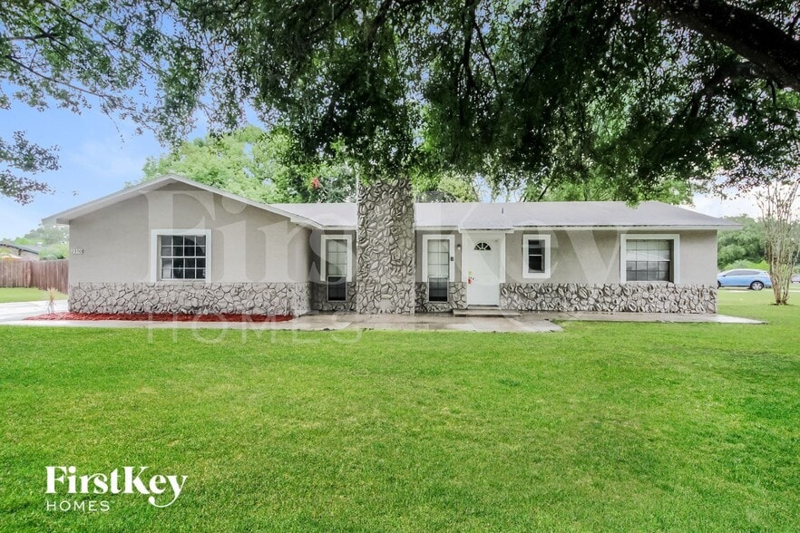 Primary Photo - 2390 Meadow Ln