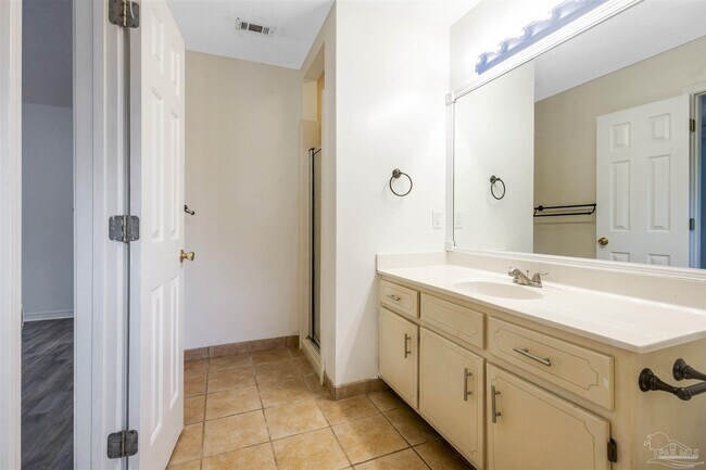 Building Photo - 873 Brande Ct