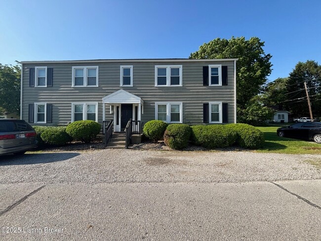 Primary Photo - 136 E Harrison Ave
