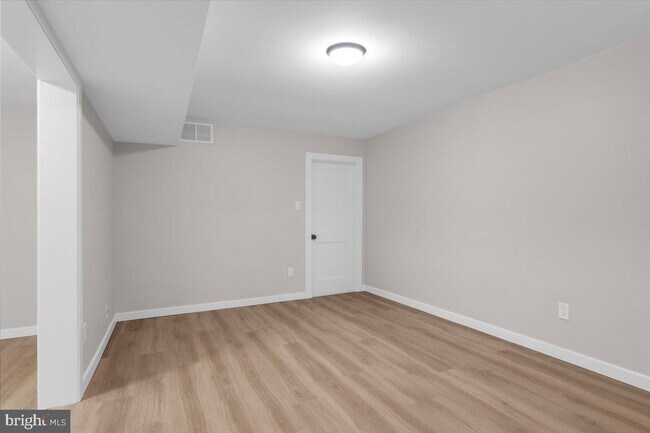Building Photo - 220 Delsea Dr
