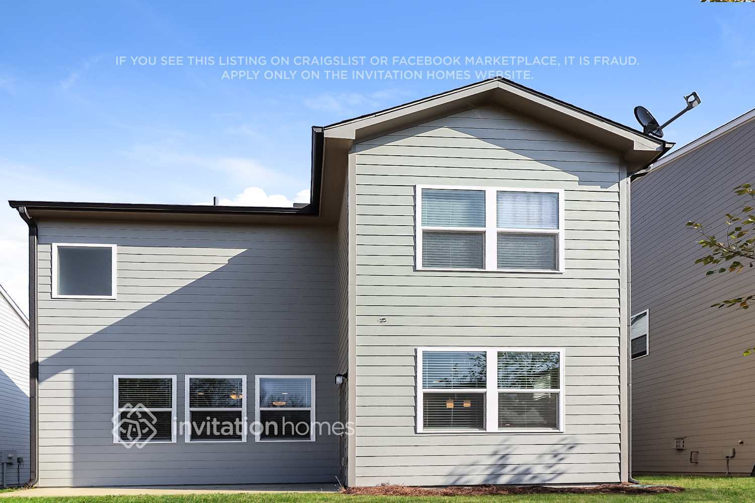 Building Photo - 3121 W Jackson Way