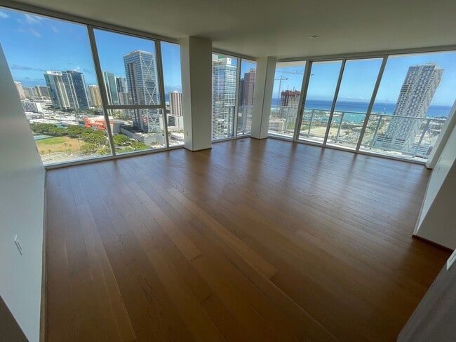 Building Photo - Symphony Honolulu! Luxurious 3 bedroom 2 bathroom in Kakaako with 2 assigned parking stall