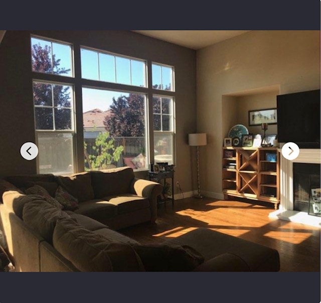 Building Photo - 2154 Lusitano St