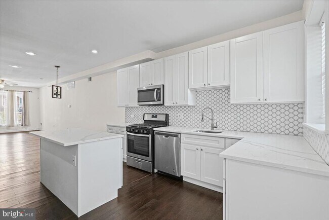 Building Photo - 609 McKewin Ave