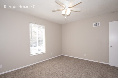 Building Photo - Just-remodeled 2-bedroom Split-Level duple...