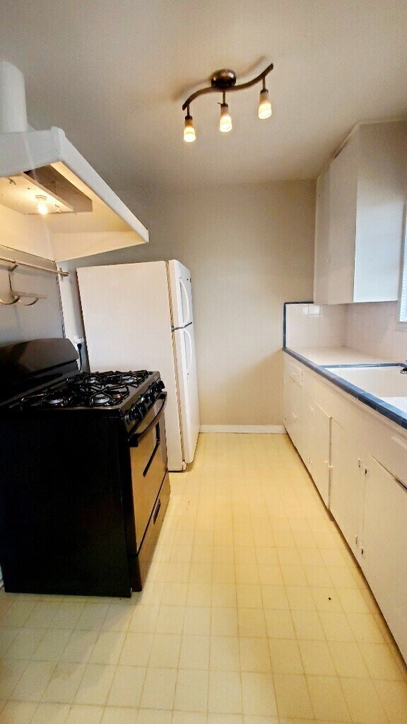 Building Photo - 4427 Jefferson St