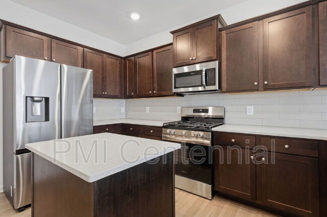 Building Photo - 110 Shelter Ln E