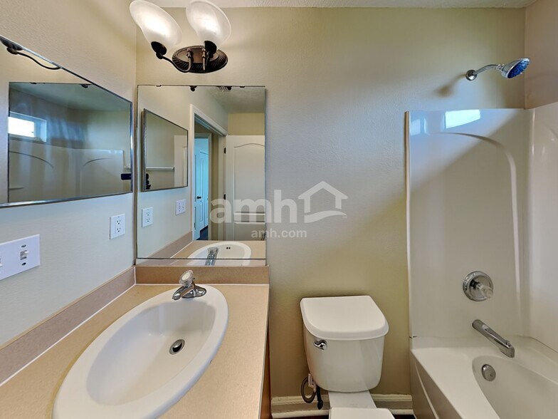 Building Photo - 3071 White Heron Trl