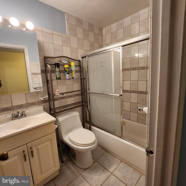 Building Photo - 4126 Hanson Oaks Dr