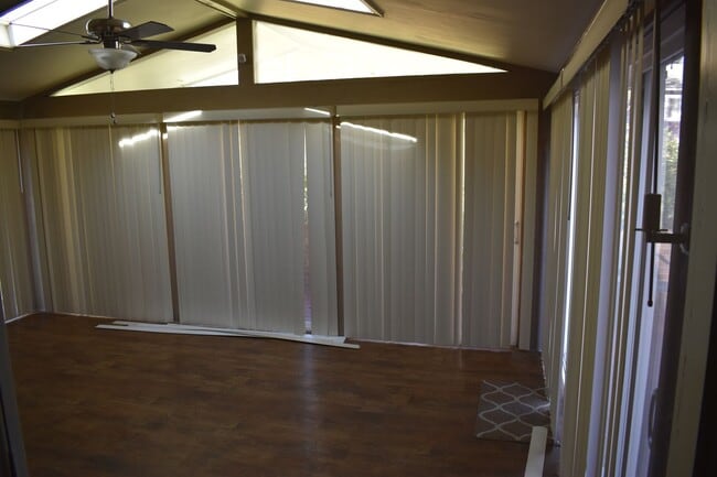 Building Photo - Beautiful Ranch Home