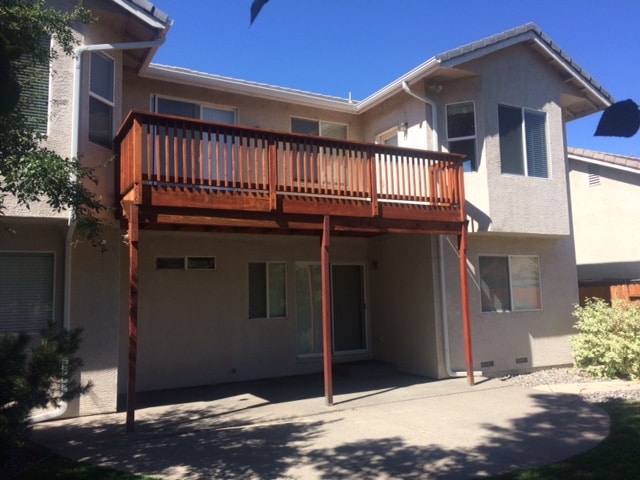 Building Photo - 210 River Front Dr
