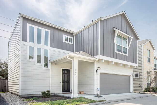 Building Photo - 9907 Prairie Silo Ln