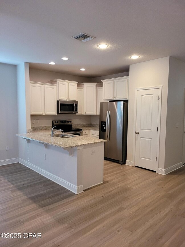 Building Photo - 1874 Pointe Dr