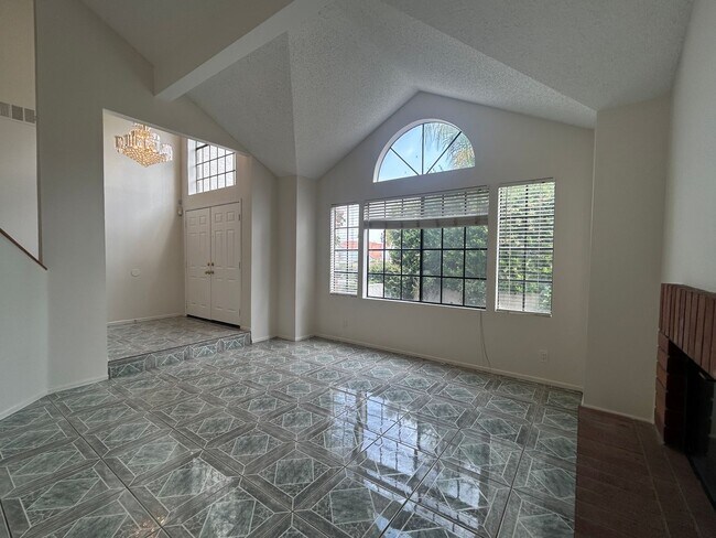 Building Photo - 3068 Prado Ln