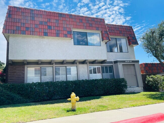 Building Photo - 28159 Ridgecove Ct S