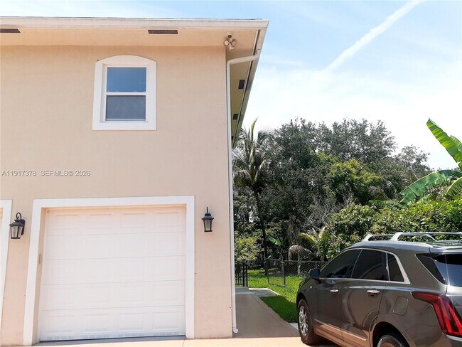 Building Photo - 13755 SW 20th St