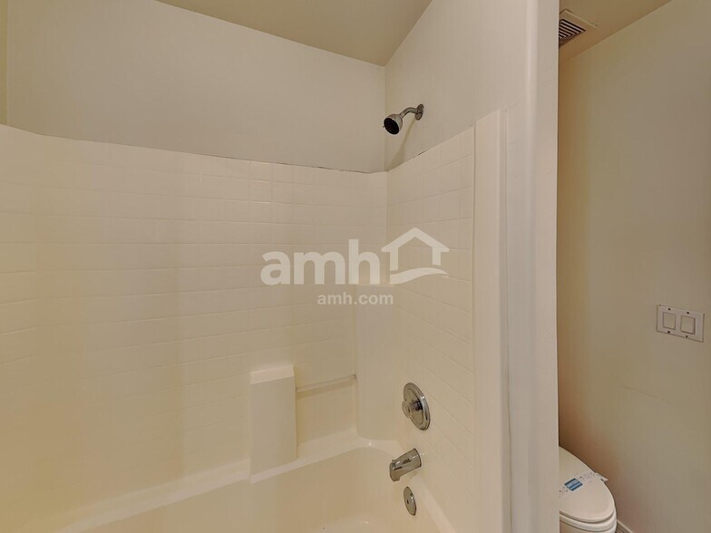 Building Photo - 25056 W Illini St