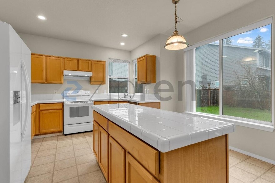 Building Photo - 21312 Redtop Terrace