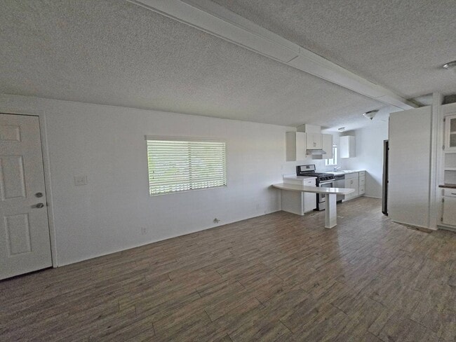 Building Photo - 8633 E Brundage Ln
