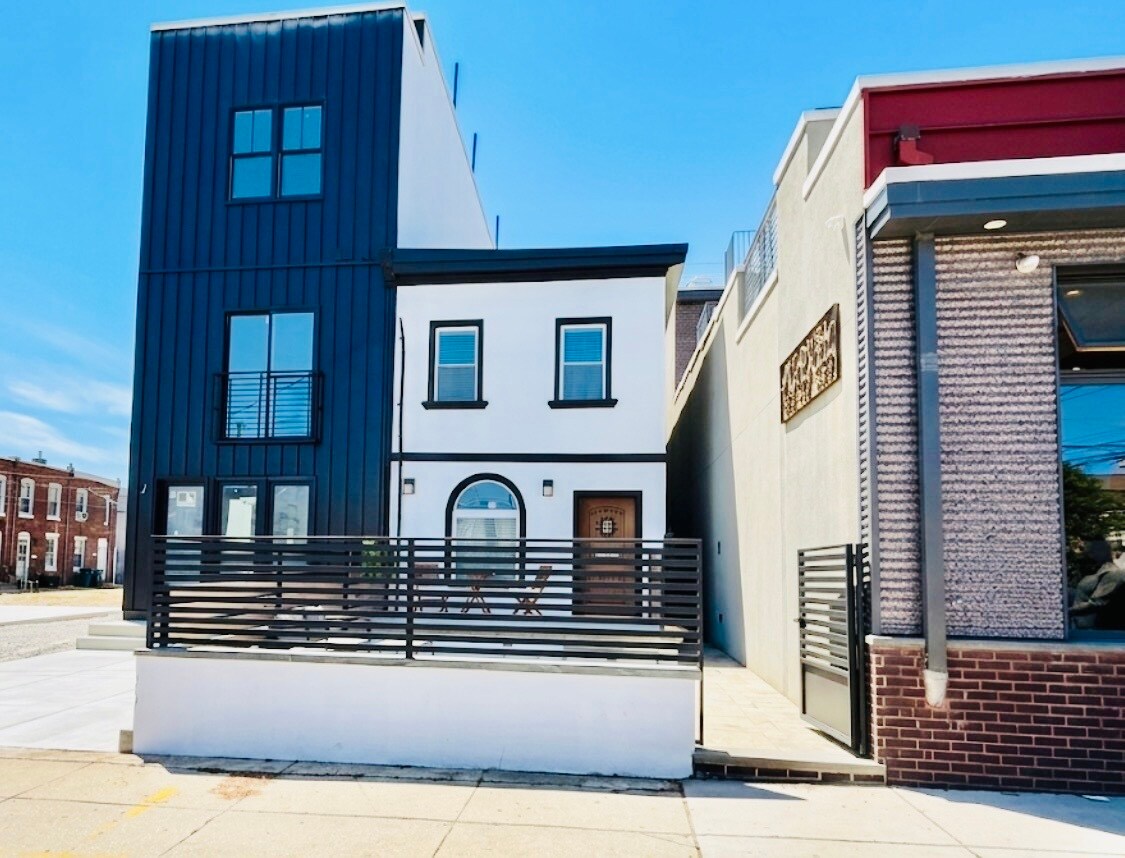 Front Exterior - 2504 E York St