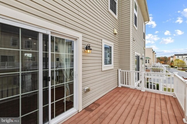 Building Photo - 7035 Southmoor St