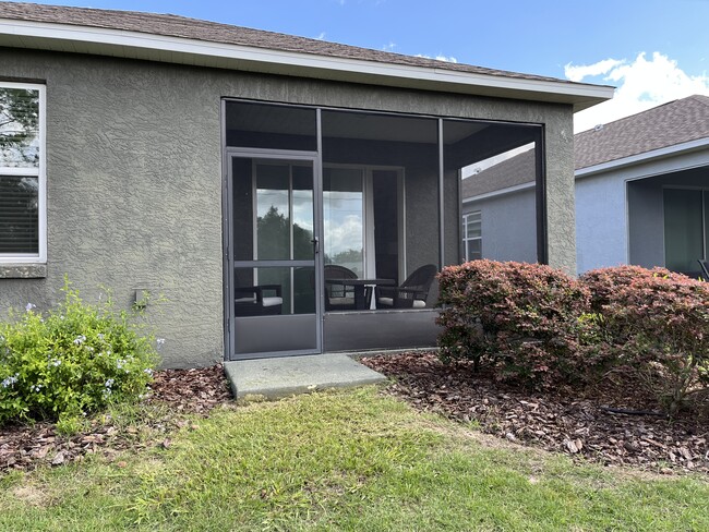 Screened patio - 9887 SW 99th Loop