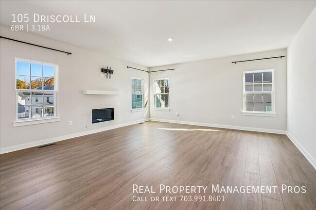 Building Photo - 105 Driscoll Ln