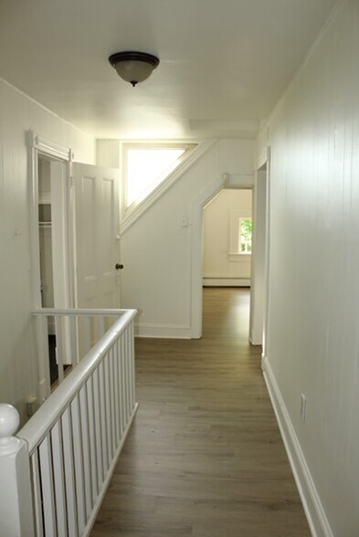 Building Photo - 137 Livingston Ave