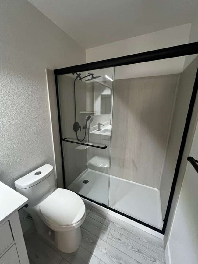 Building Photo - Must see 2 story 4 bed/3 bath home in the heart of SUMMERLIN