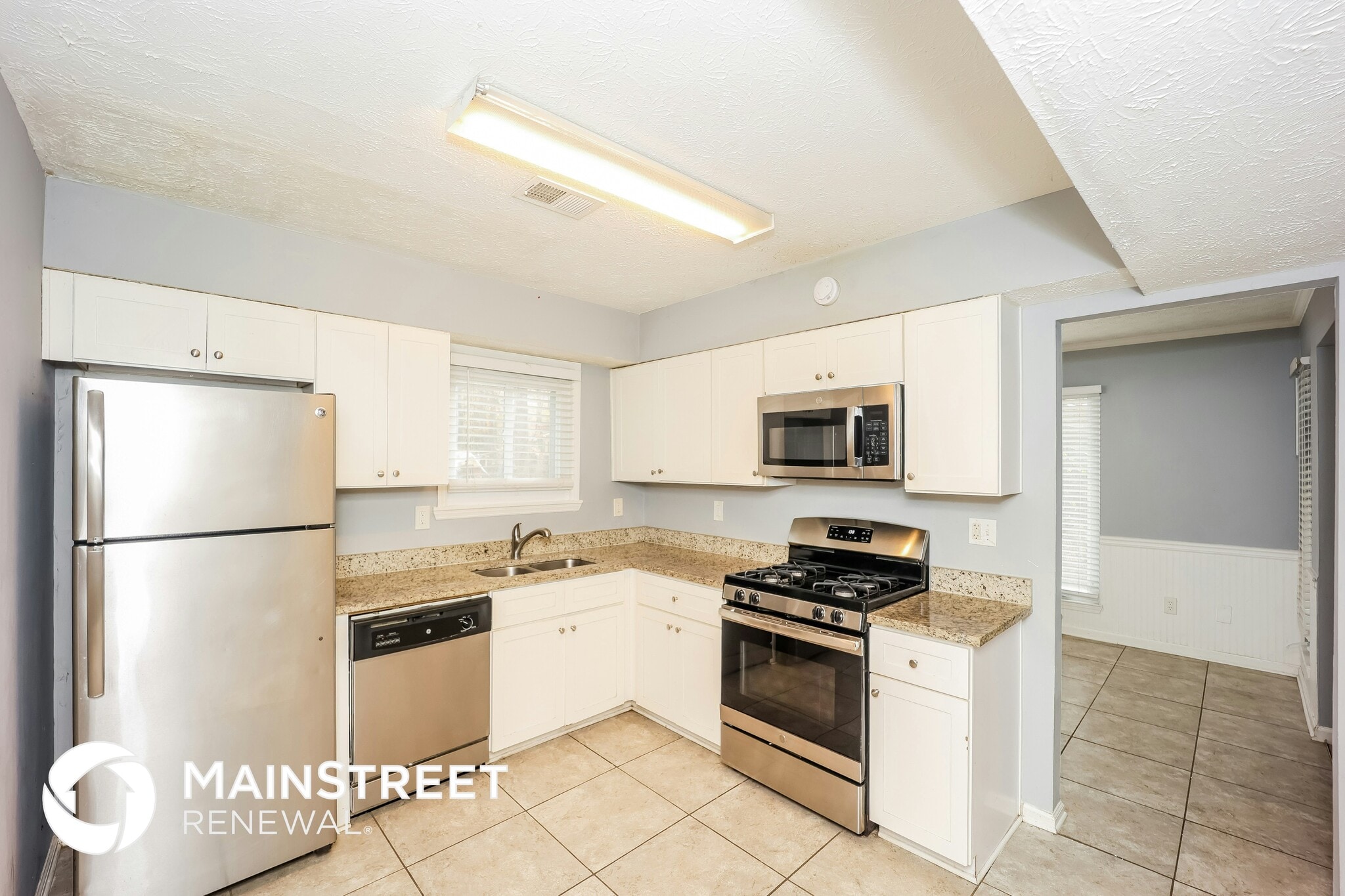 Building Photo - 140 Paces Way