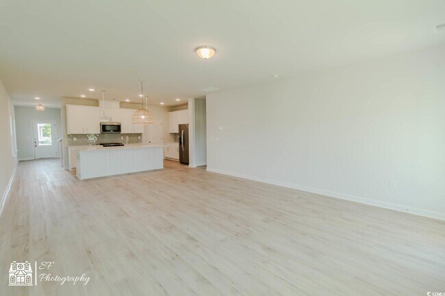 Building Photo - 1863 Villena Dr