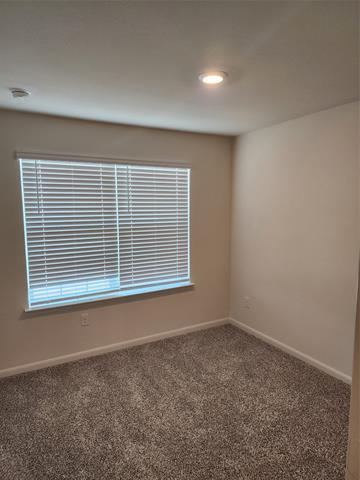 Building Photo - 304 Marsh Ln