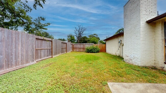 Building Photo - 5127 Girnigoe Dr