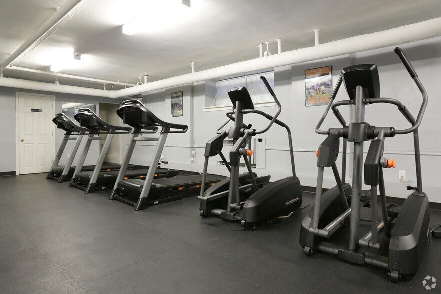 The Mayfair Apartments 1300 N Harrison St Wilmington DE 19806