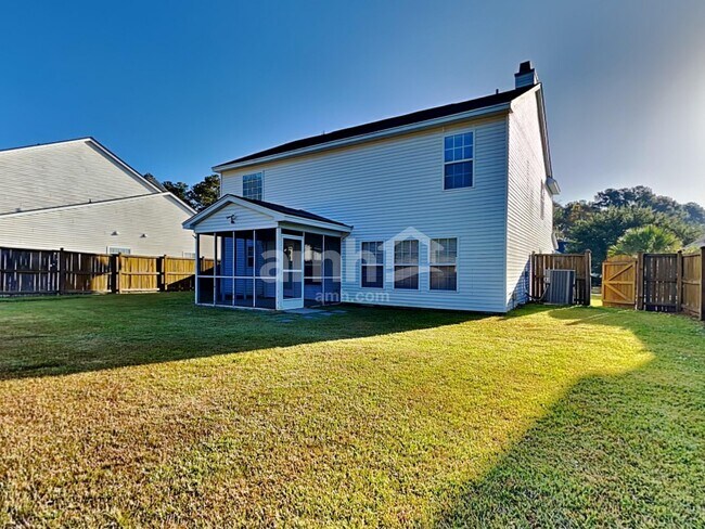 Building Photo - 213 Pine Hall Dr