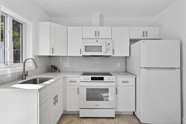 Building Photo - 7320 S Waterway Dr