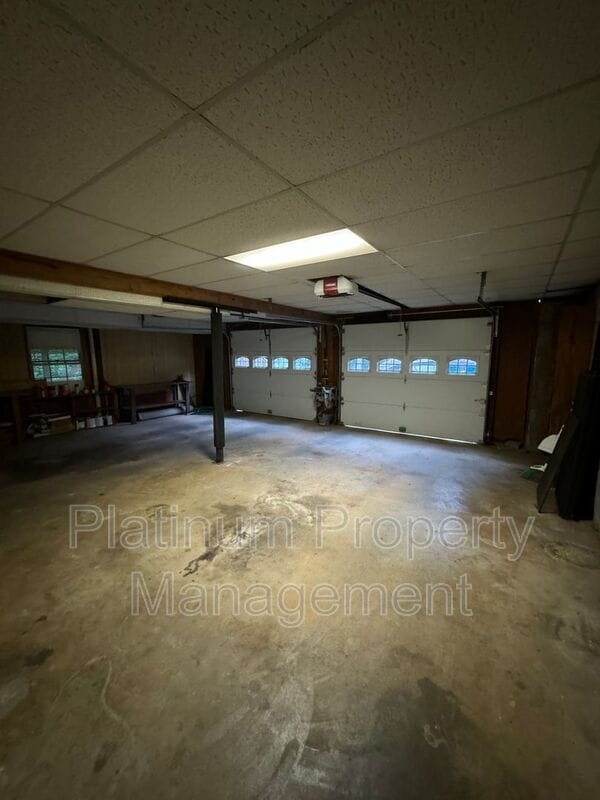Building Photo - 2812 Old Coach Rd