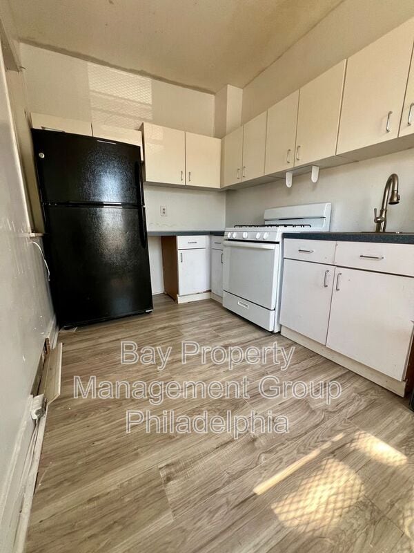 Building Photo - 1500 N Frazier St