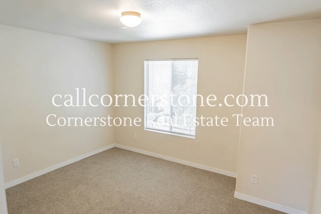Building Photo - 1415 Madison Ridge Heights