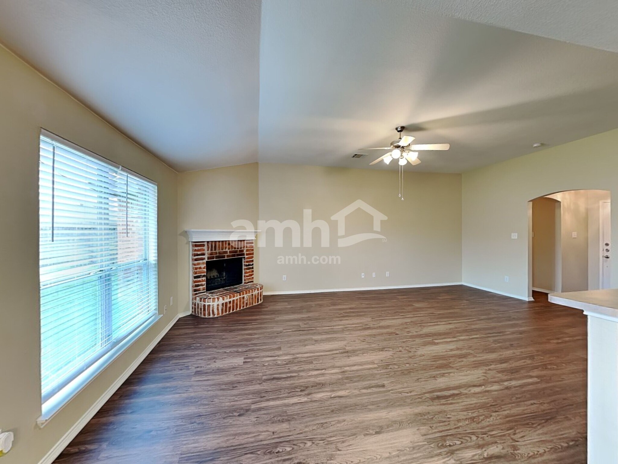 Building Photo - 126 Jennings Dr