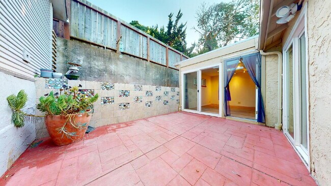 Building Photo - Exceptional Brisbane Home Offering Space, Style & Sunsets