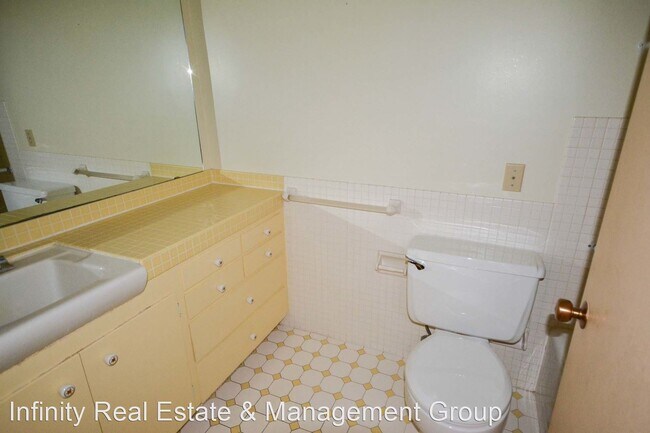 Building Photo - 2 br, 2 bath House - 410 6th Ave SW #M10