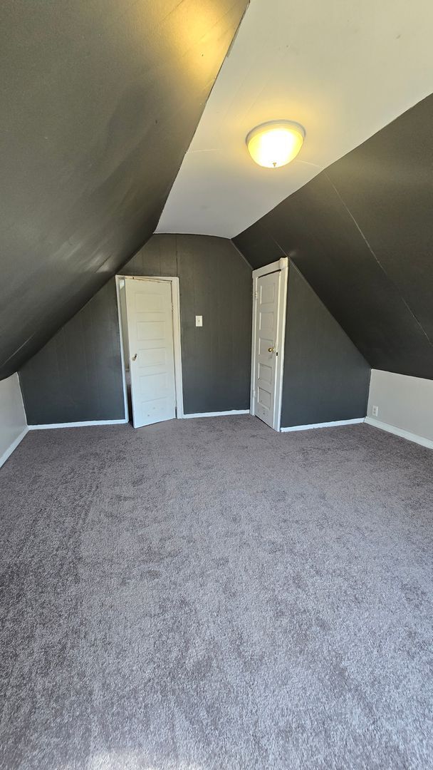Building Photo - 2 Bed - 2 Bath Home, Muncie's North Side!