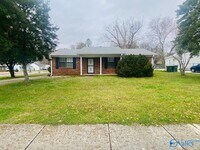 Building Photo - 2432 Ells Rd SW