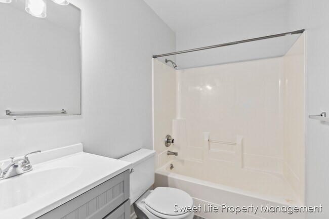Building Photo - 917 Cedar Run Ct NW