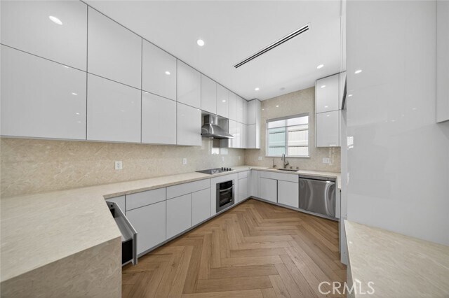 Building Photo - 10843 Cantara St