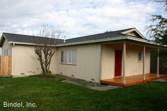 Building Photo - 3 br, 2 bath House - 2967 North St