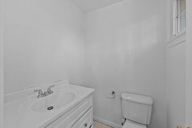 Building Photo - Welcome to this fantastic Colonial home, nestled in a quiet cul-de-sac and featuring an optional ...